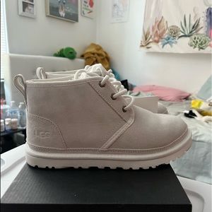 Grey uggs size 7.5